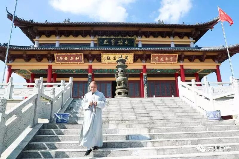寺院放生法会活动